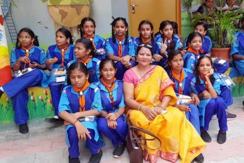 Maalyaarth-Shiksha-Vimarsh